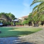 Ingresso villa con parcheggio privato